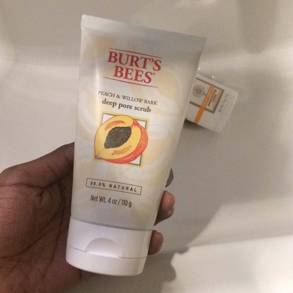 Burt’s Bees skin care set - Picture 2 of 8